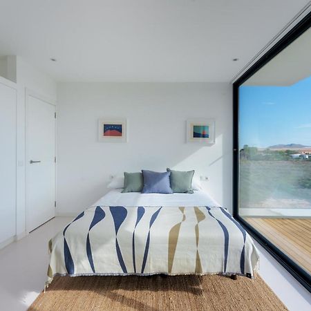 Villa Elena, Luxery Villa With Swimming Pool! 라하레스 외부 사진
