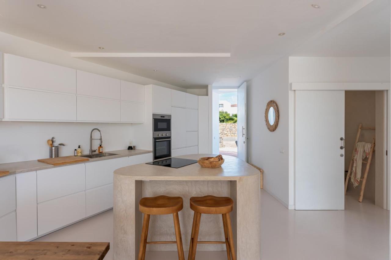 Villa Elena, Luxery Villa With Swimming Pool! 라하레스 외부 사진