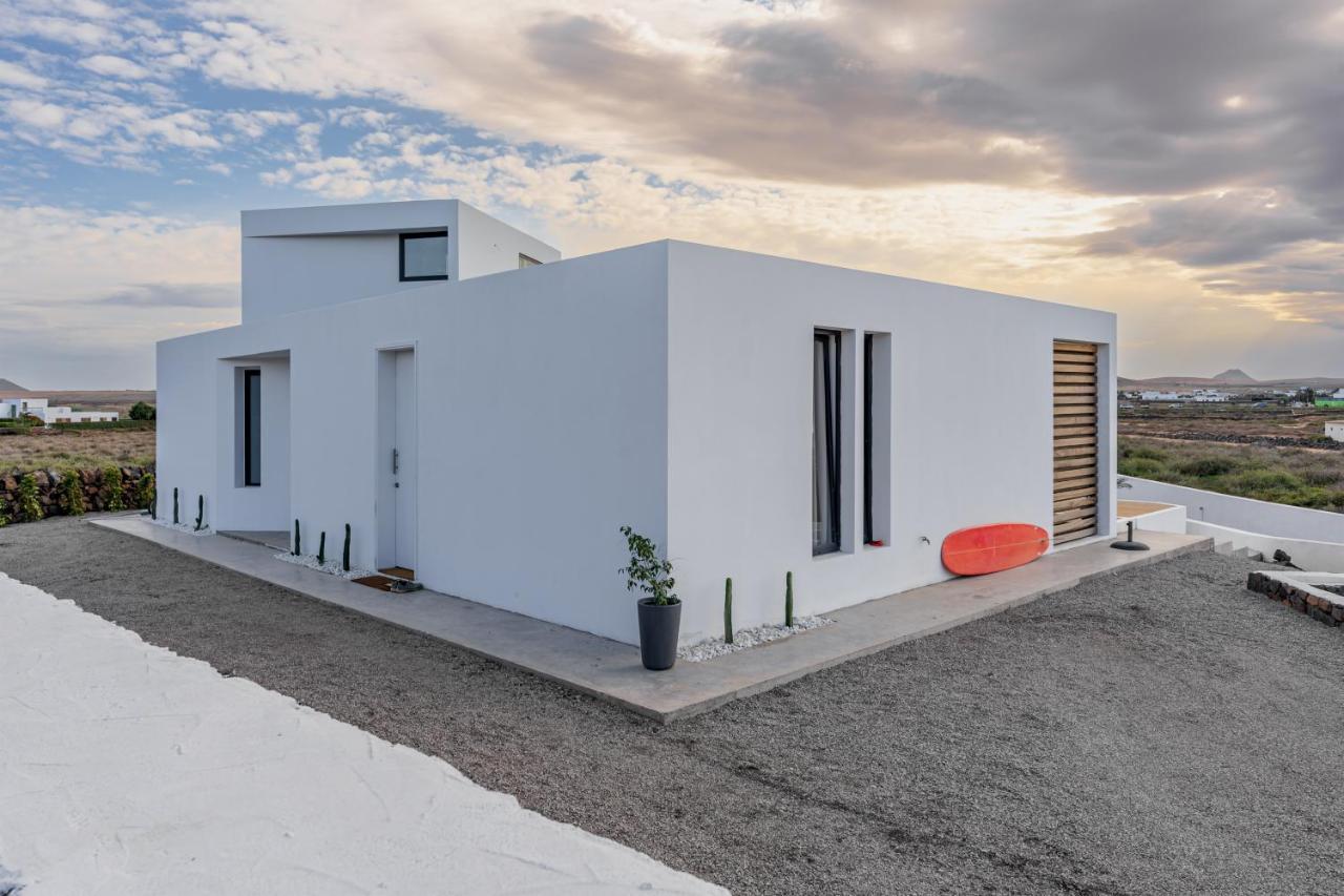 Villa Elena, Luxery Villa With Swimming Pool! 라하레스 외부 사진